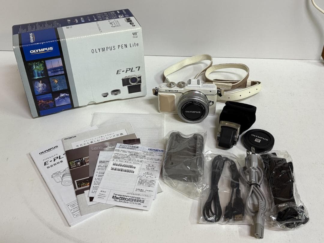 美品 OLYMPUS オリンパス PEN Lite E-PL7 レンズキット