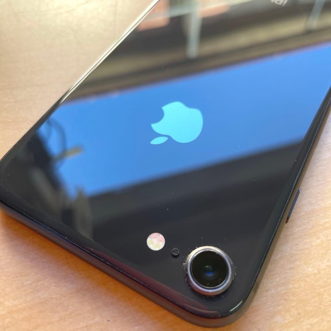 iPhone 8 スペースグレイ　64GB A1906 美品　SIMフリー