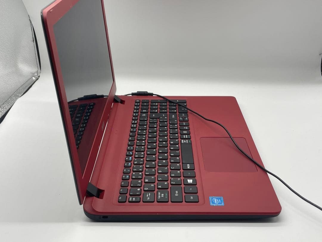 ほぼ新品のSSD256GB搭載 Window11 ノートパソコン オフィスあり