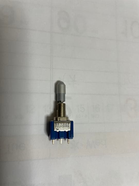 8E1021 トグルスイッチ