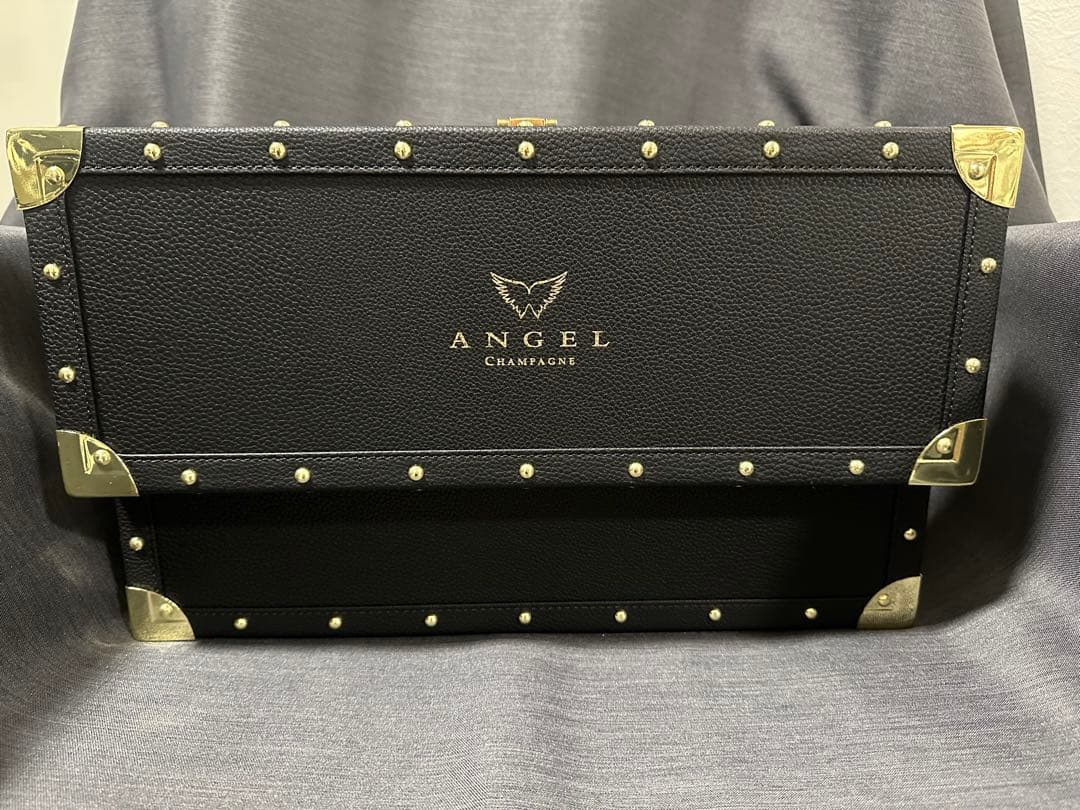 【新品未開栓】　ANGEL NV Brut Black Gold 専用ケース付き