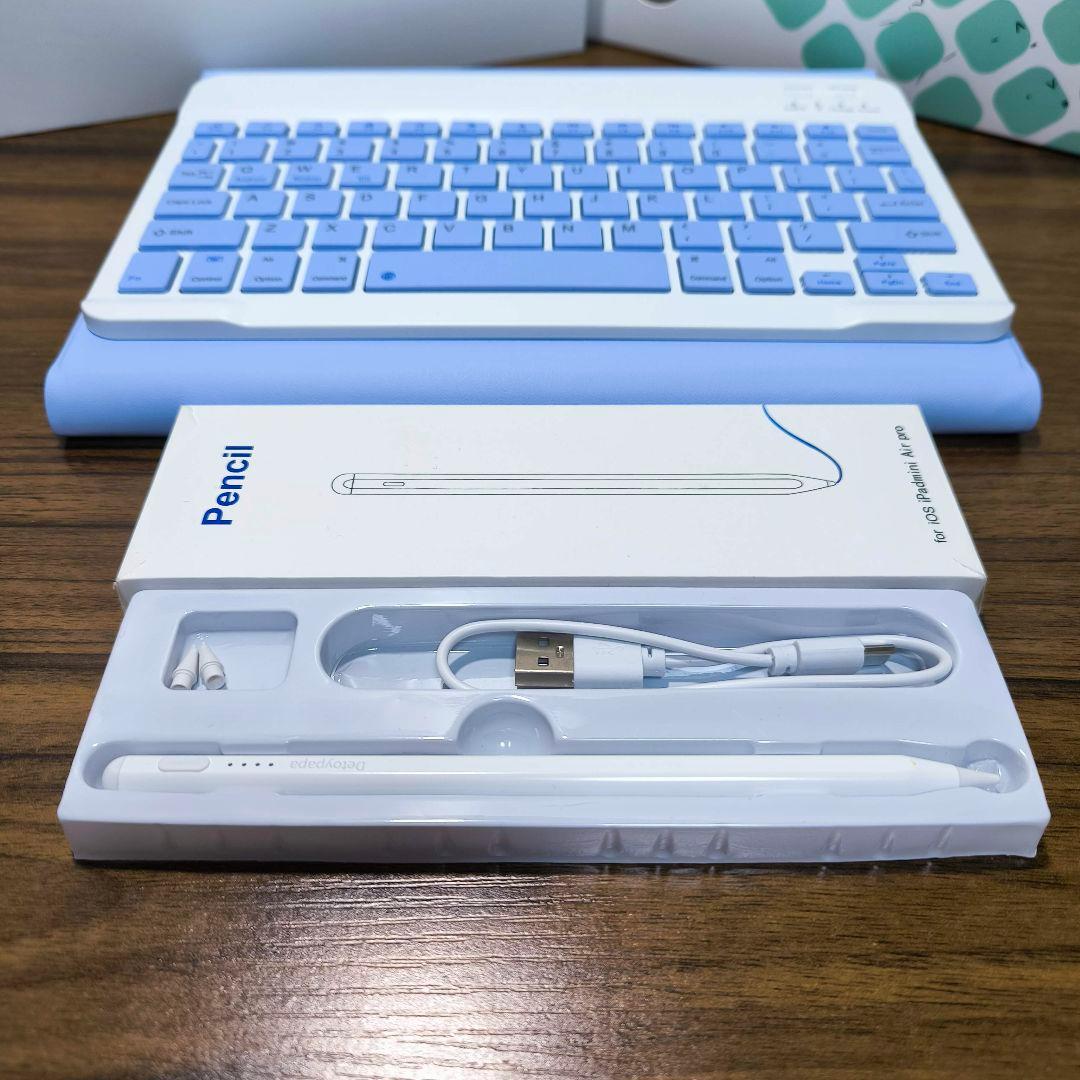 iPad 第6世代 Simフリー 32GB ケースとキーボード、タッチペン