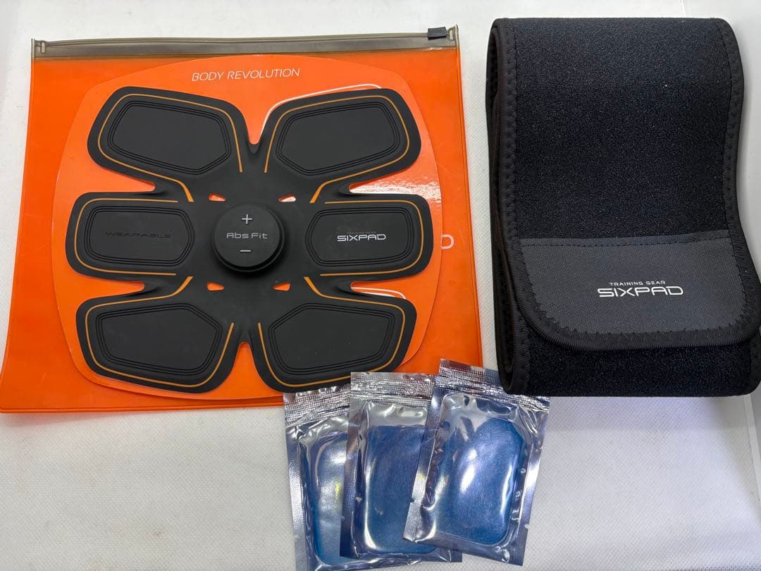 【三連休特別価格】【美品】SIXPAD アブズフィット+ボディフィット