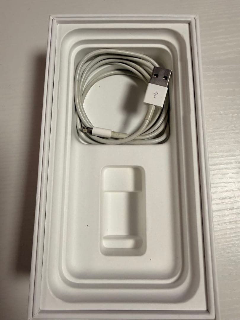 輝き⭐︎ Apple iPhone 11 ホワイト 本体