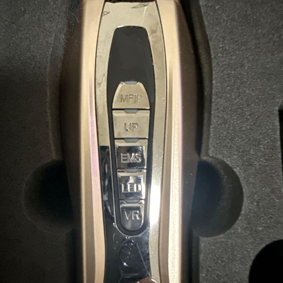 AZ23966 美顔器 ゴールド ブラック