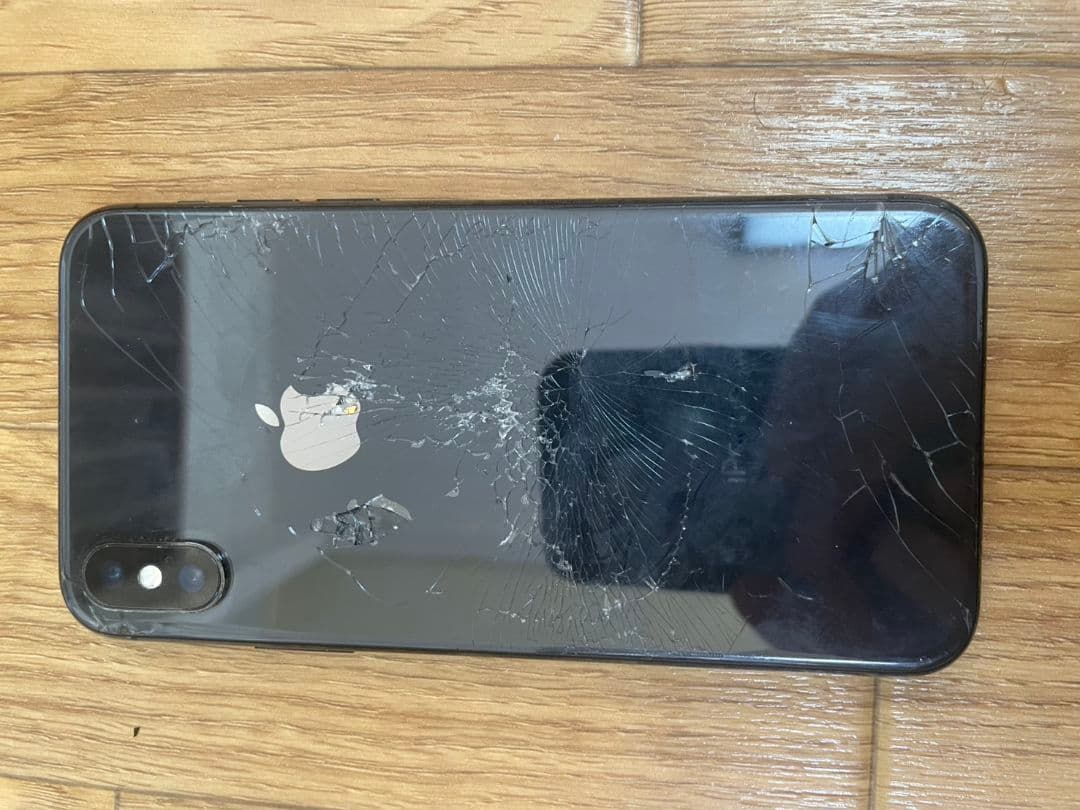 iPhone X 操作◯ 割れ有 格安　256GB スペースグレー　SIMフリー