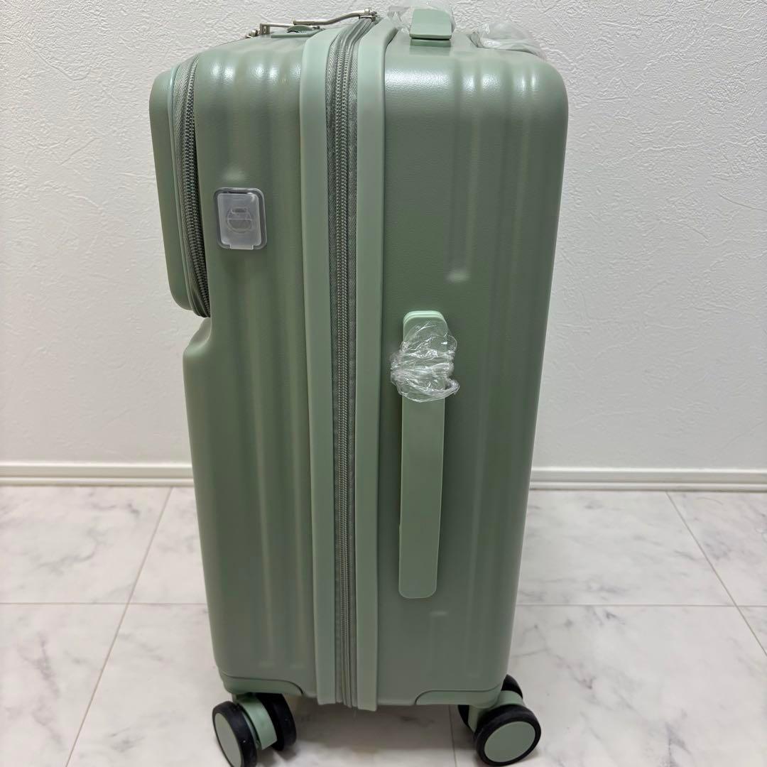 SNSで話題❣️新品⭐️機内持ち込み⭕️キャリーケース 38Lペールグリーン