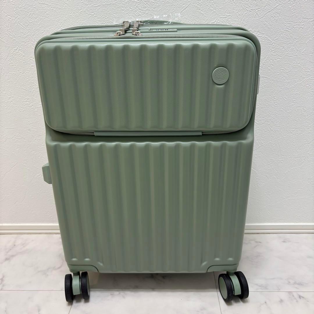 SNSで話題❣️新品⭐️機内持ち込み⭕️キャリーケース 38Lペールグリーン