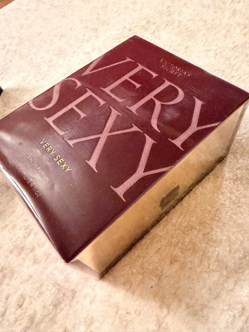 Victoria Secret “very sexy 100ml”値下げ‼️