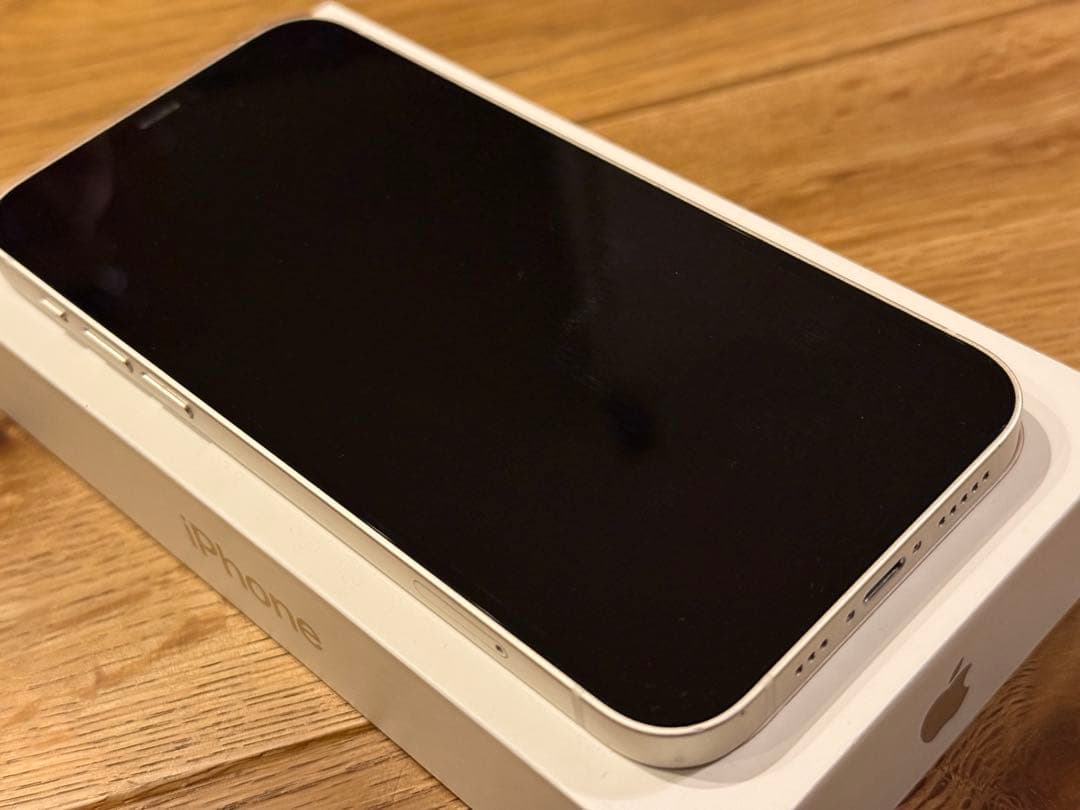Apple iPhone 12 ホワイト 64GB SIMフリー②
