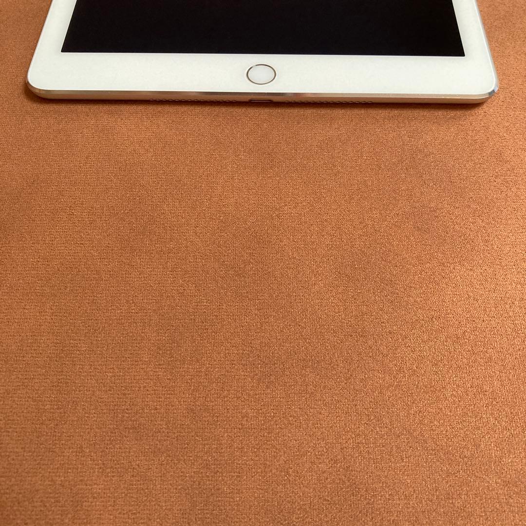 157【早い者勝ち】電池最良好☆iPad Air2 第2世代 16GB au☆