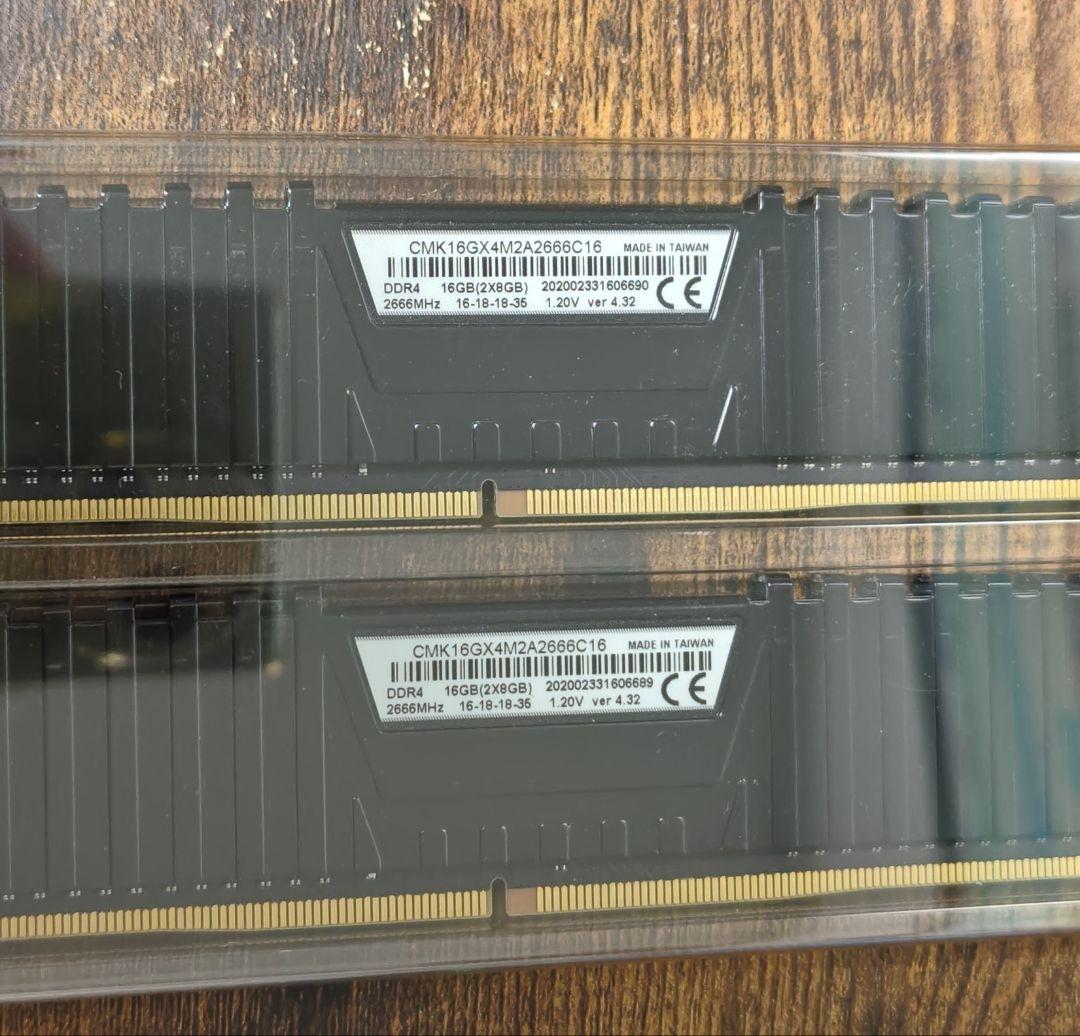 【中古】Corsair デスクトップPC用メモリ 8gb ×2 DDR4