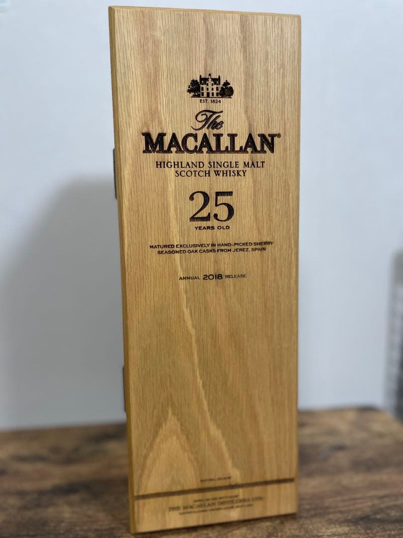 マッカラン 25年の空き瓶　木箱付　⭐︎未洗浄⭐︎