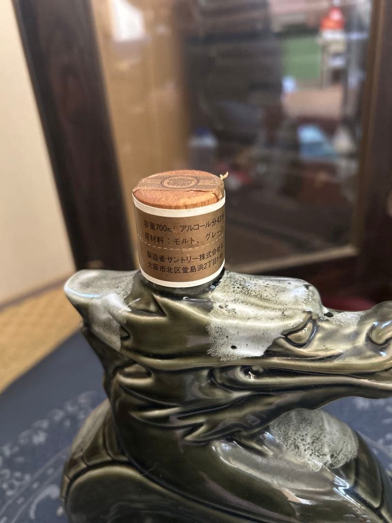 SUNTORY OLD whiskyドラゴン型ボトル　700ml
