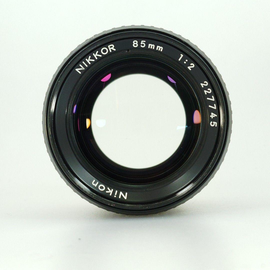 NIKKOR 85mm f/2.0 レンズ