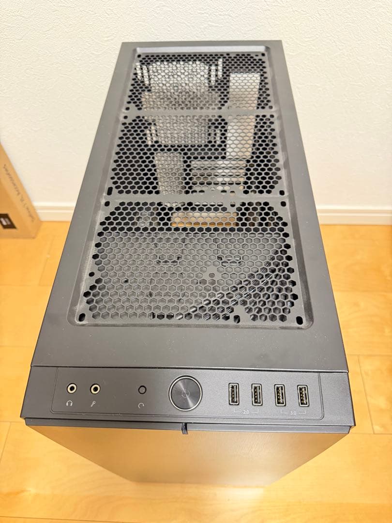 Define R5 CS4987 FD-CA-DEF-R5-BK PCケース
