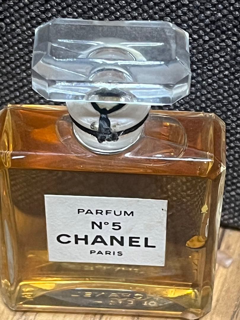 最終値下げ！CHANEL No.5 Parfum