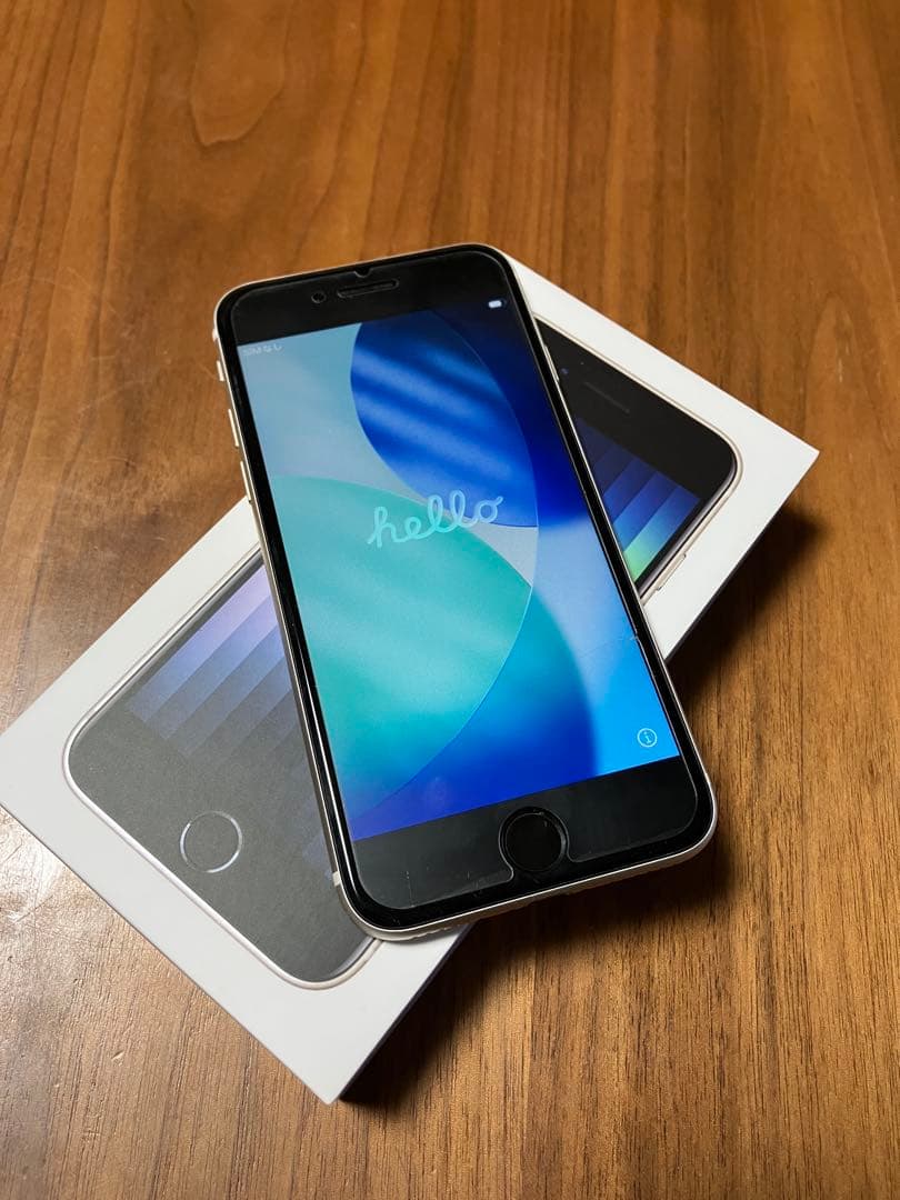 iPhone SE 第3世代 スターライト 本体 64GB 箱あり