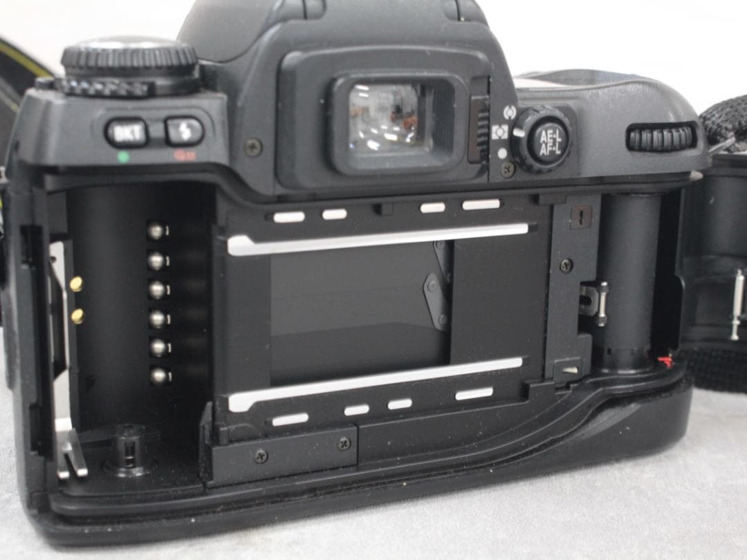 ▲Nikon ニコン 一眼レフ フィルムカメラ F80 レンズ 28-80mm