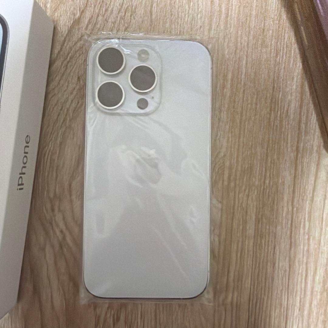 takinogawa　Apple iPhone14pro白
