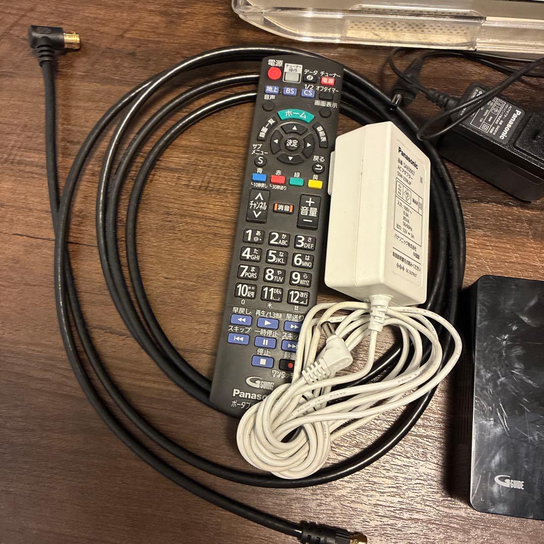 Panasonic Vieraポータブルテレビ　Un-E6S Un-19f6