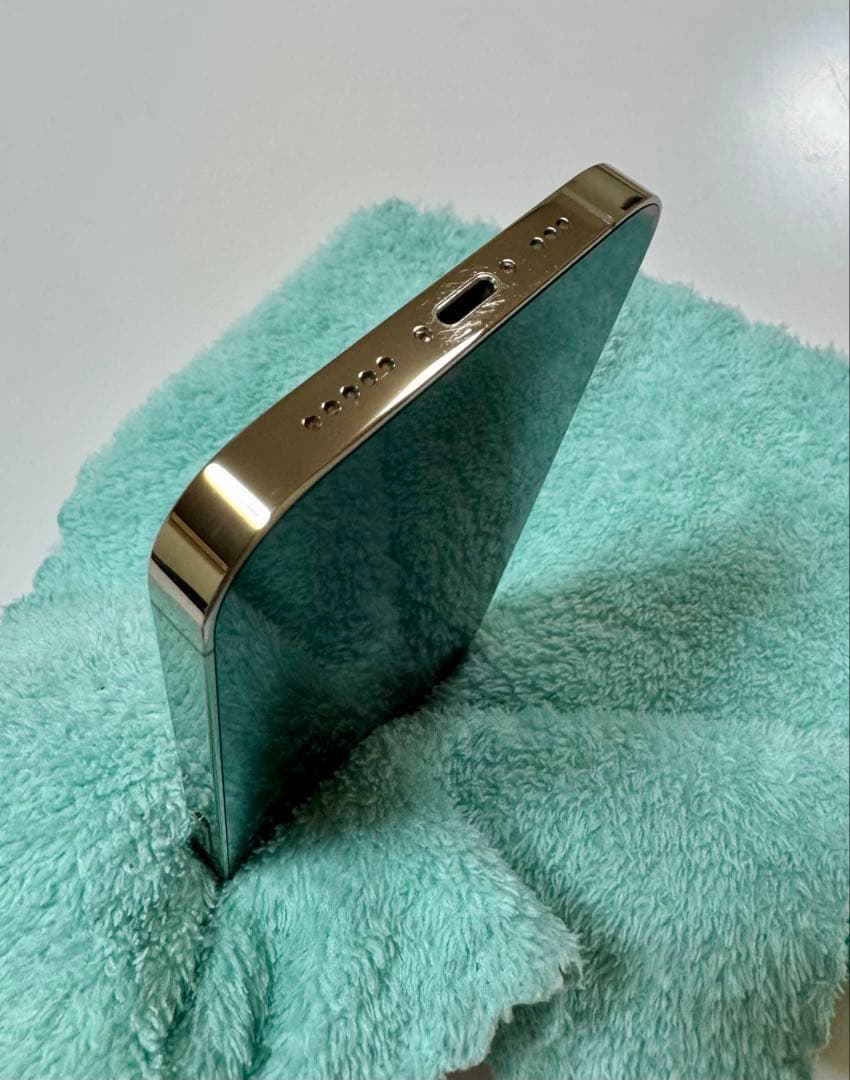 Apple iPhone 14 Pro ゴールド　美品