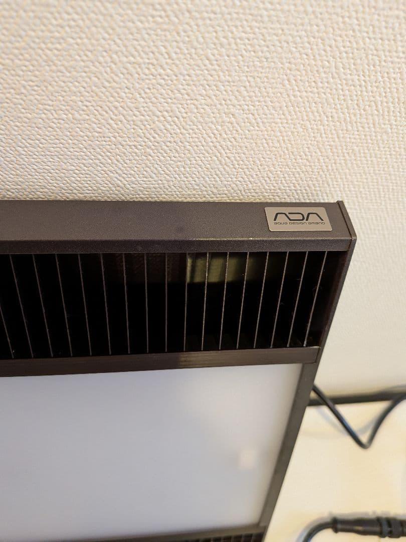 週末大特価！※ADA ソーラーRGB水草用LEDライト若干ブルー詳しい方へ