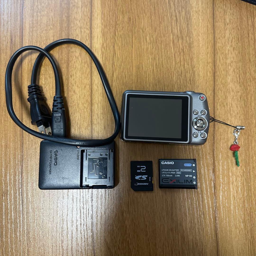 【美品】CASIO EX-Z330 デジカメ（動作確認済み）