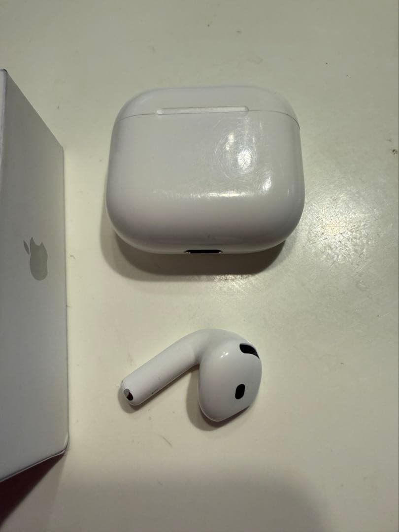 airpods4 片耳　左　ケースあり