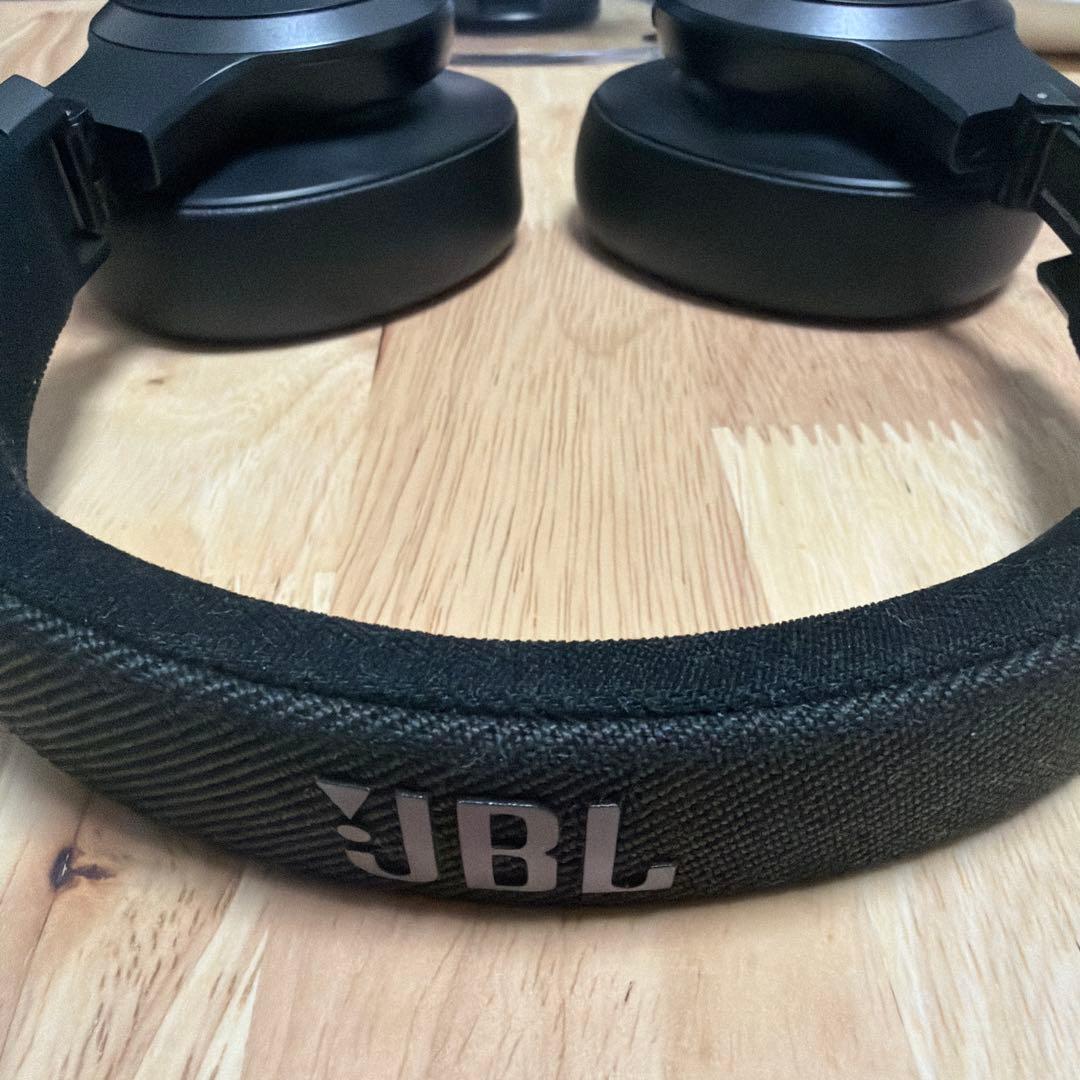 JBL live770nc ブラック ワイヤレスヘッドホン