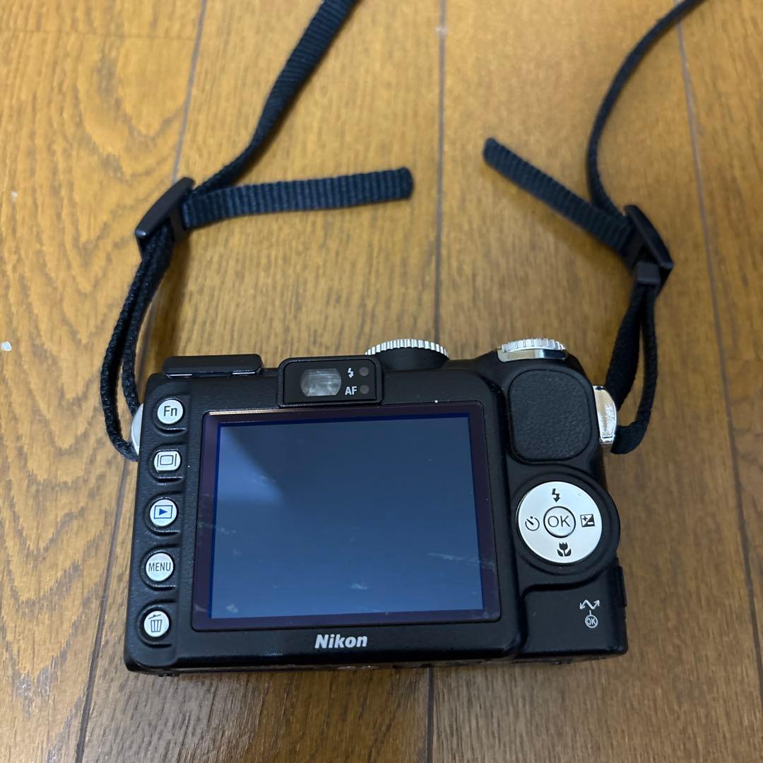 ニコン　Nikon COOLPIX 10メガ