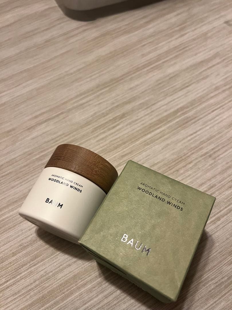 BAUM WOODLAND WINDS アロマハンドクリーム