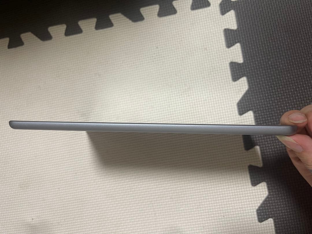 Apple iPad 第６世代32GB スペースグレー