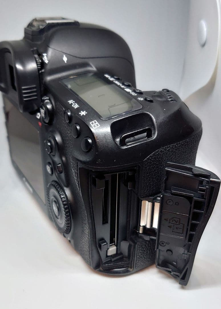 最終値下げ・Canon EOS 5D Mark IV 本体