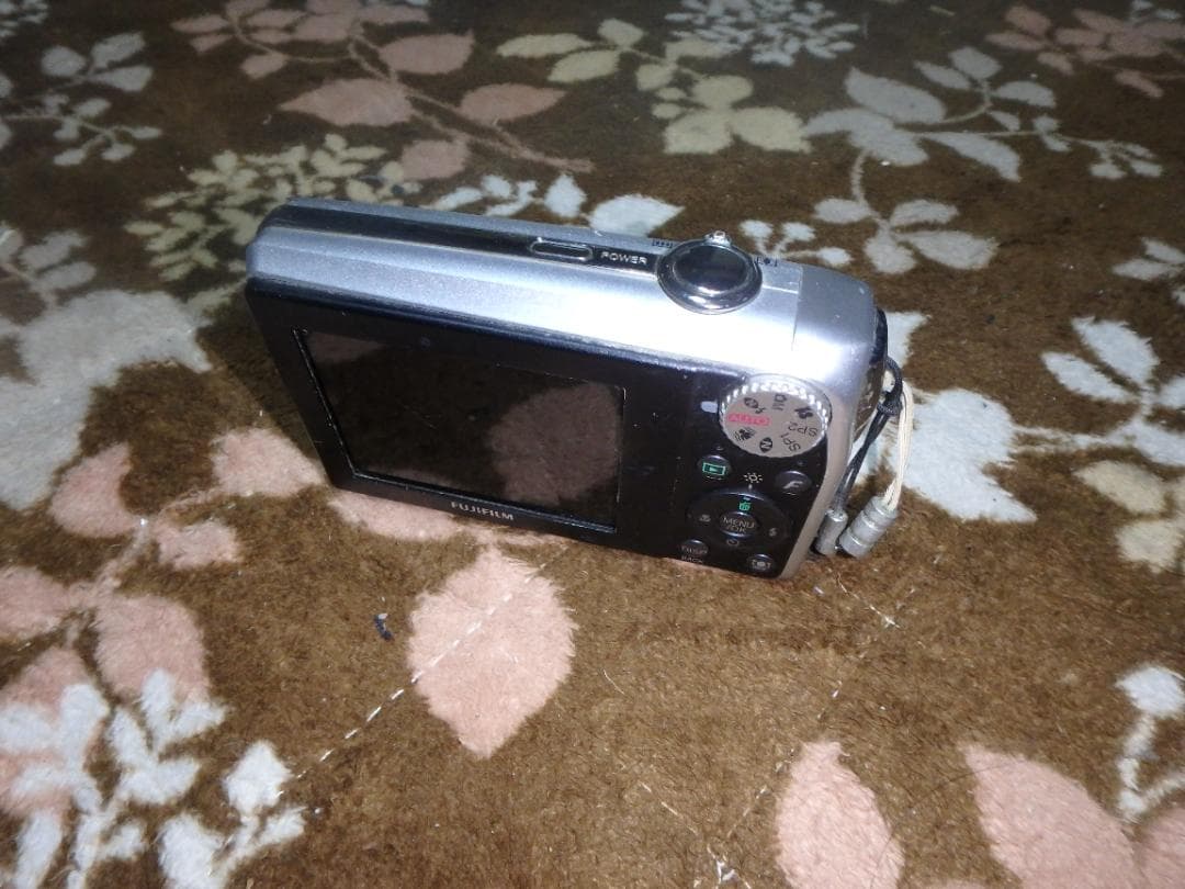 動作品 FUJIFILM F40fd FinePix デジタルカメラ
