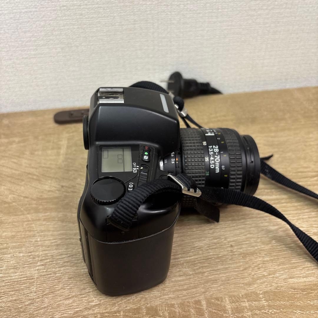 ニコンのフィルム一眼レフカメラ　Nikon F90X