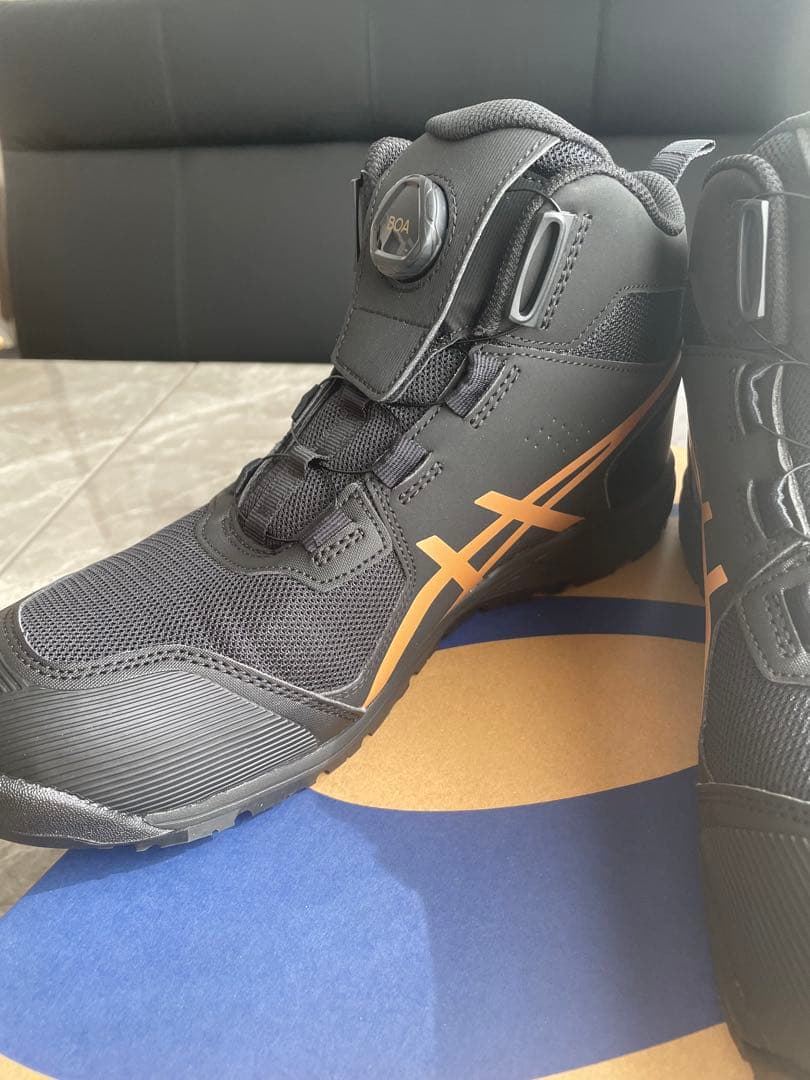 限定カラー 27.0 ASICS WINJOB CP214 ブラック/ゴールド