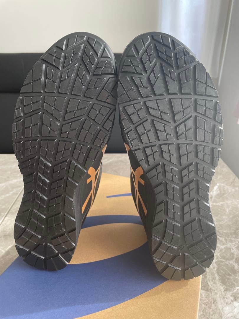 限定カラー 27.0 ASICS WINJOB CP214 ブラック/ゴールド
