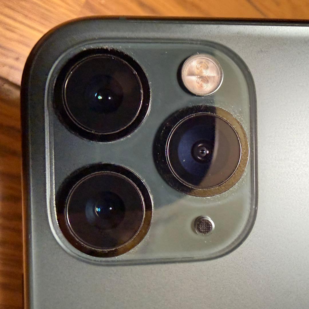 iPhone 11 Pro 256GB (本体+防水ケース保護フィルム付き)
