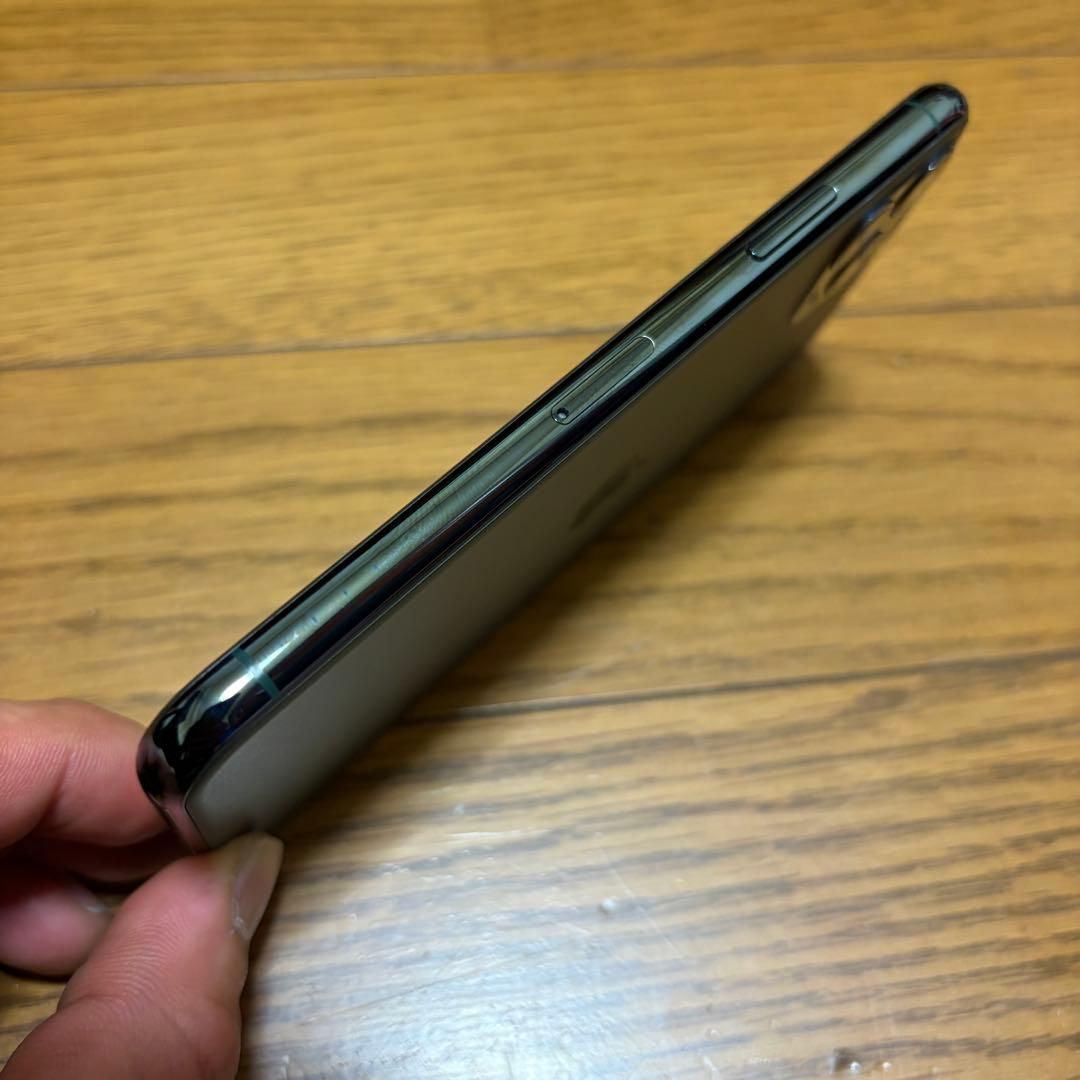 iPhone 11 Pro 256GB (本体+防水ケース保護フィルム付き)