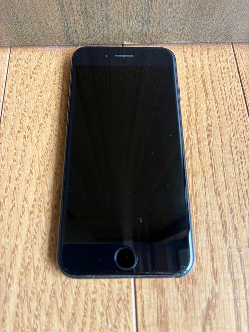 iPhoneSE3 SIMフリー　充電器付き