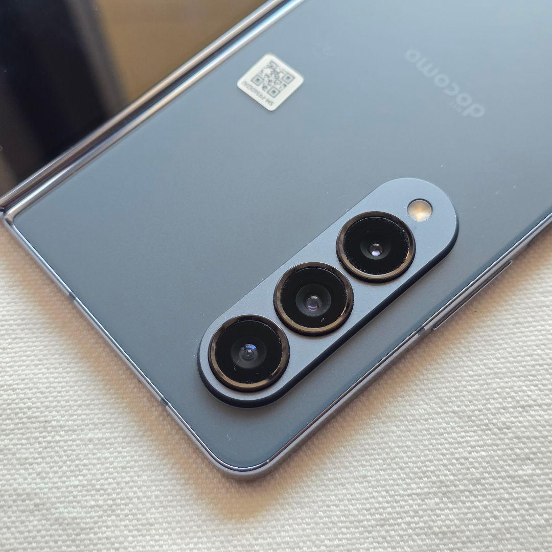 Galaxy Z Fold4 docomo版 SC-55Cメインディスプレイ不良