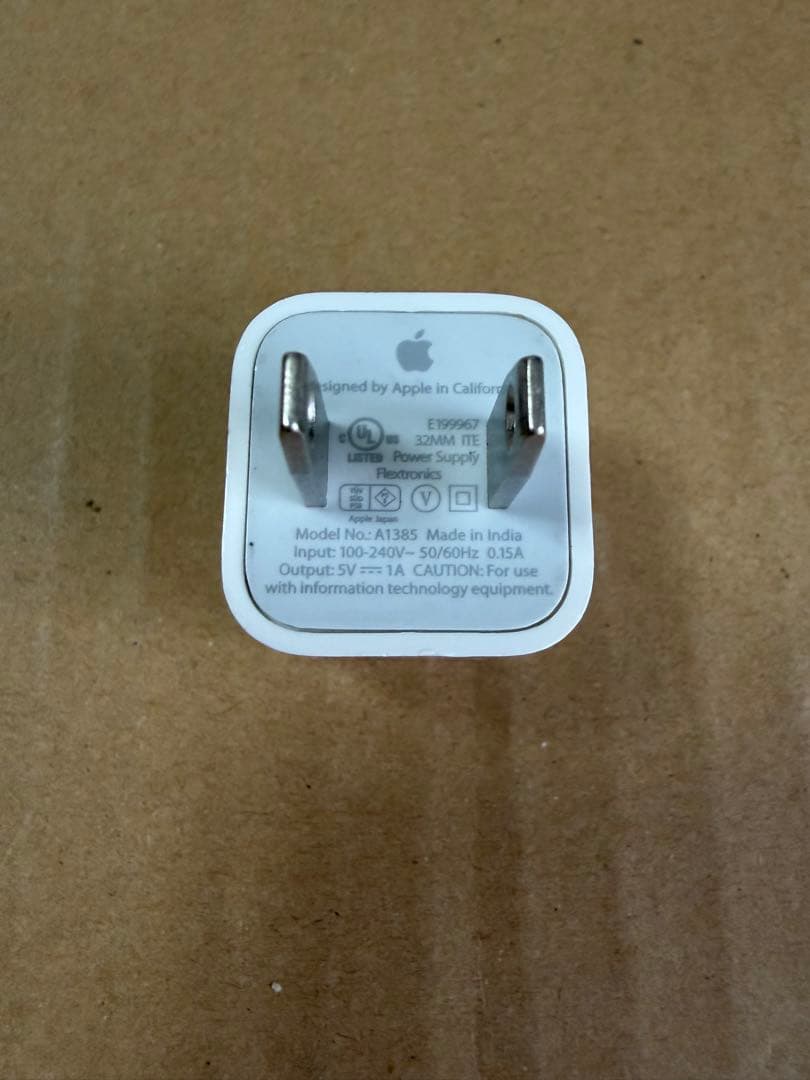 中古　iPhone XR 256GB ホワイト au(SIMフリー化済み)