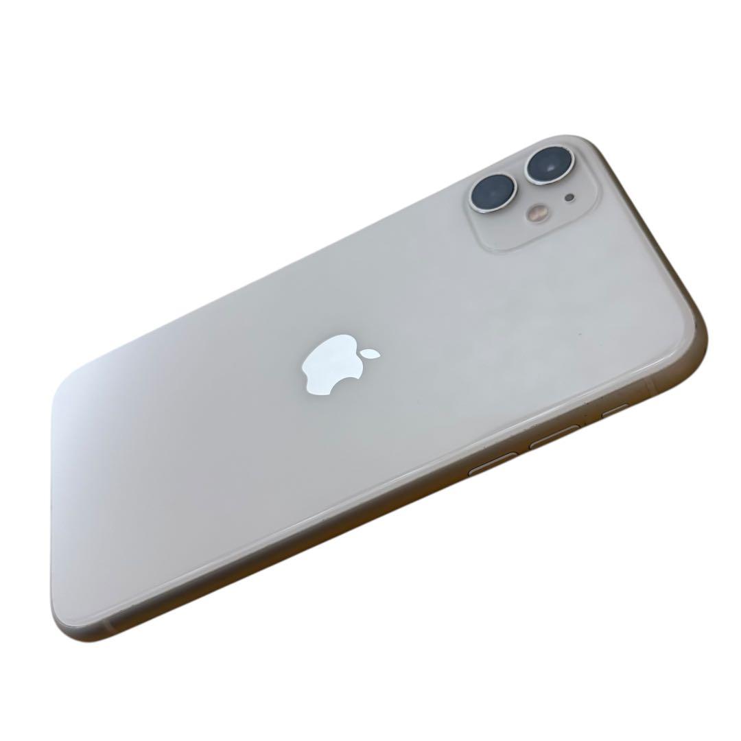 iPhone 11 本体　ジャンク品　部品取り　ホワイト　白