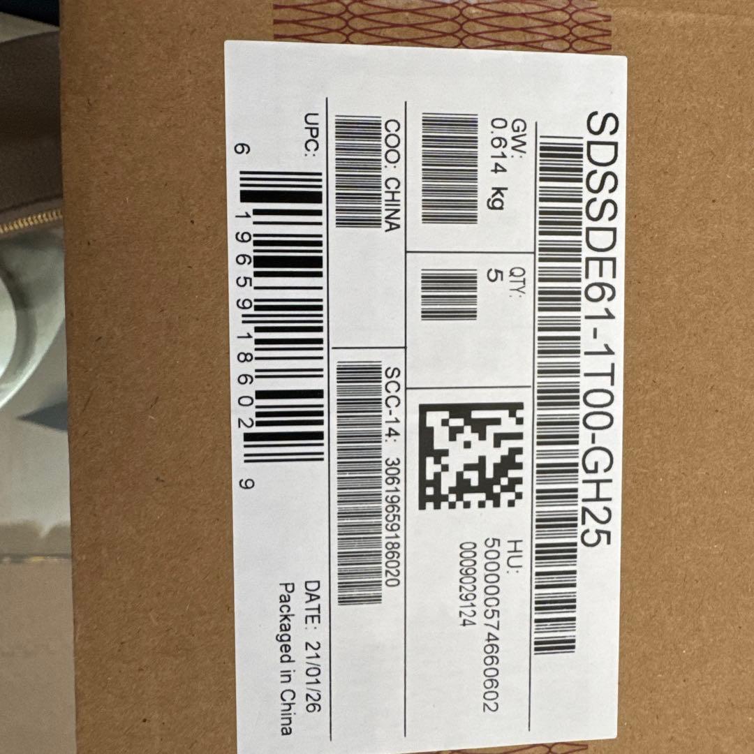 SanDisk 外付けSSD 1TB SDSSDE61-1700-GH25