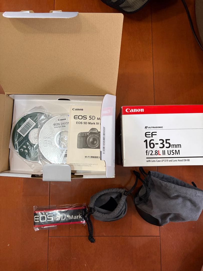 Canon EOS 5Dmk4ボディ、レンズ3本＋バッテリーx2＋CFカードx2