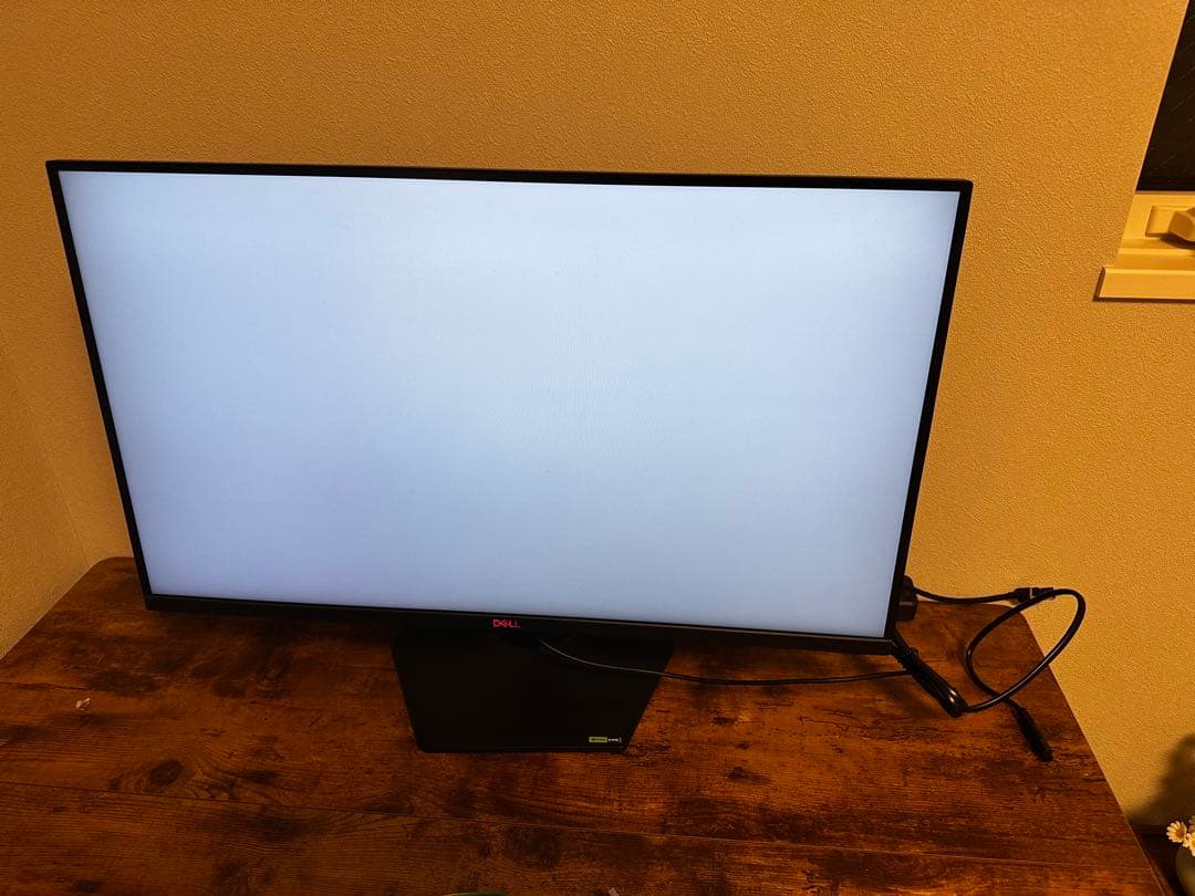 DELL ゲーミングモニター G2724D