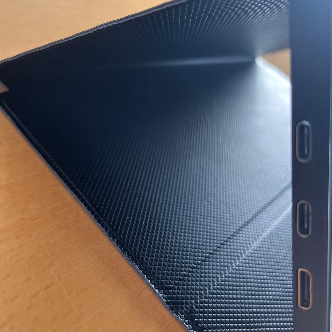 モバイルディスプレイ 4K