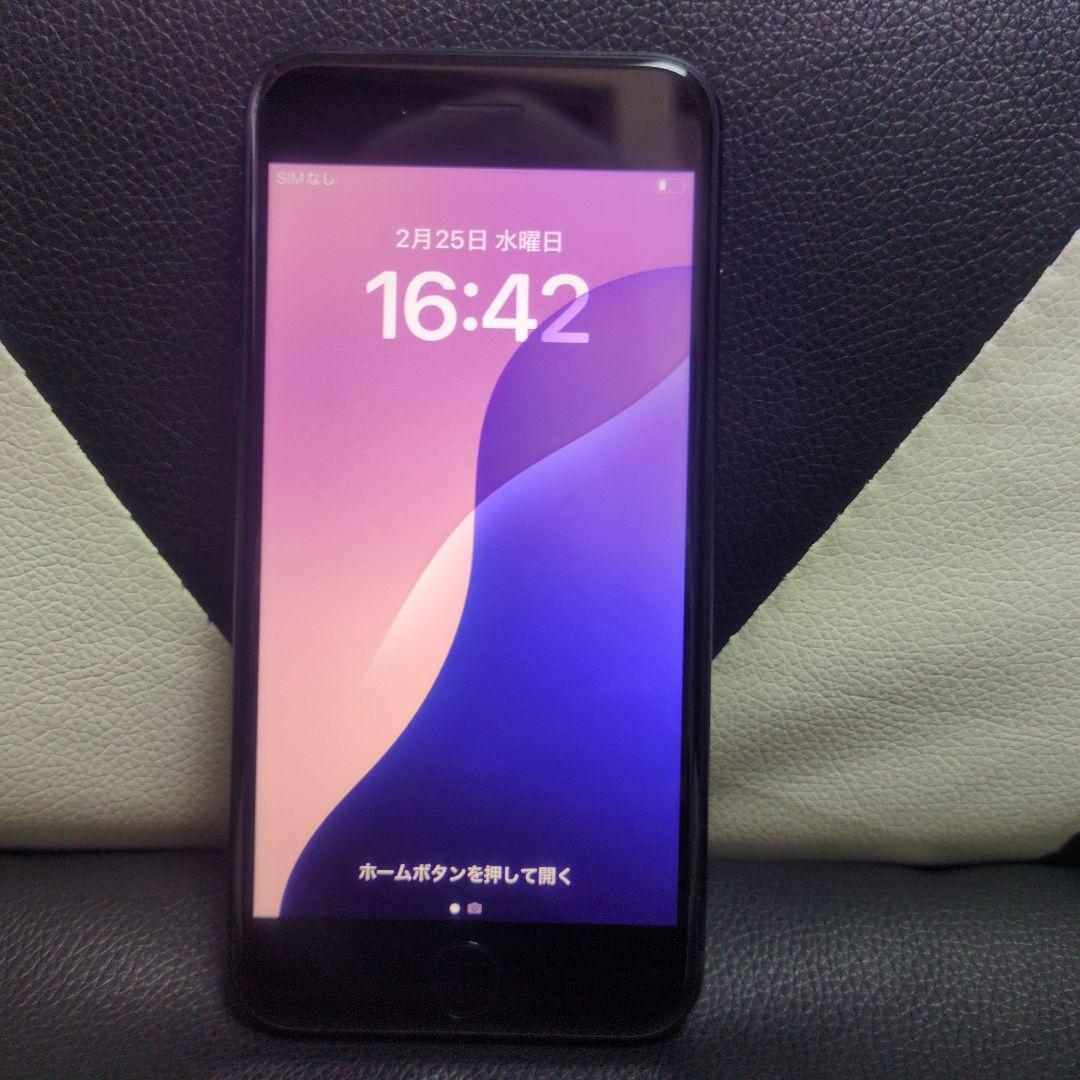 102 iPhone　se3 第3世代　64gb SIMフリー　黒　ブラック