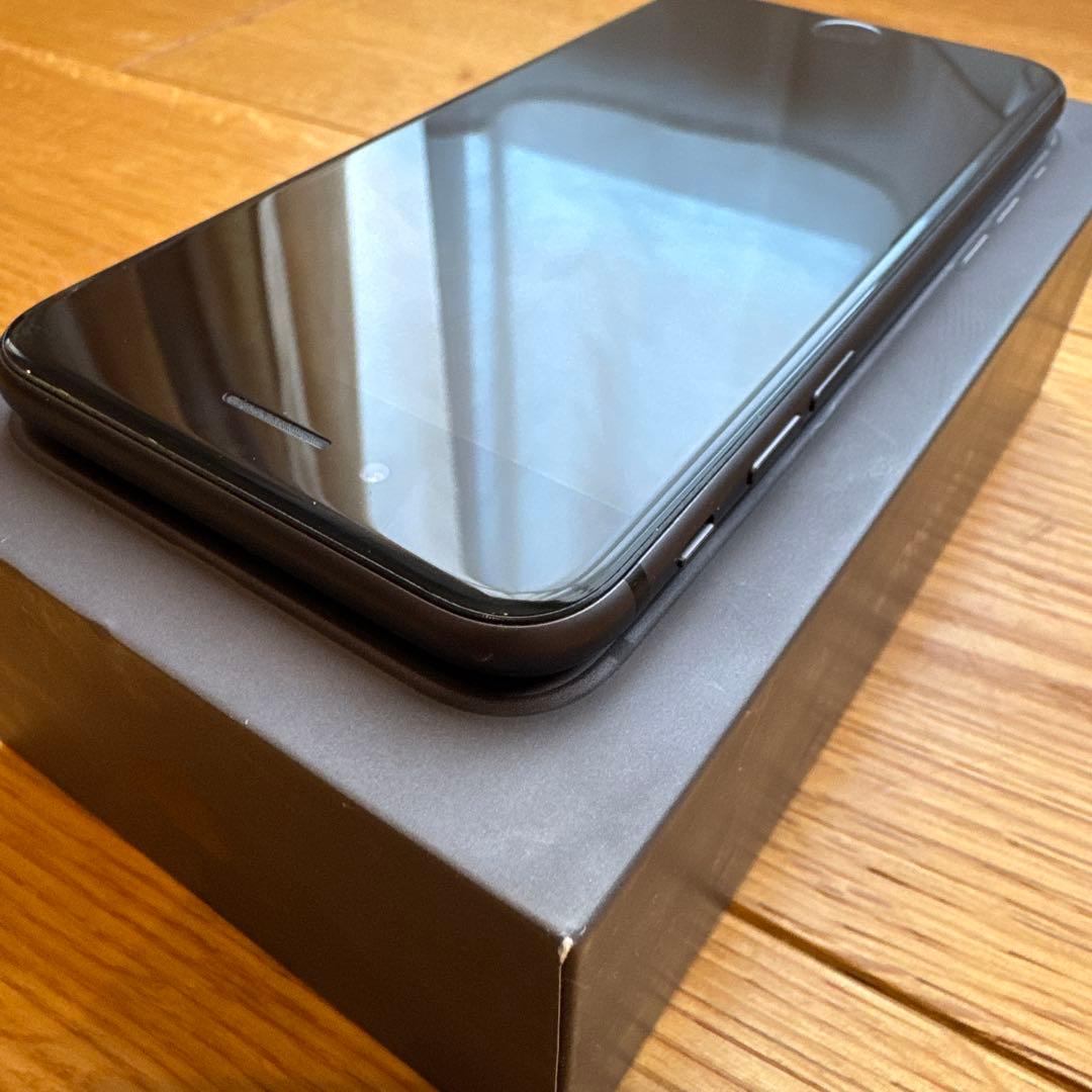 Apple iPhone8 64G スペースグレー